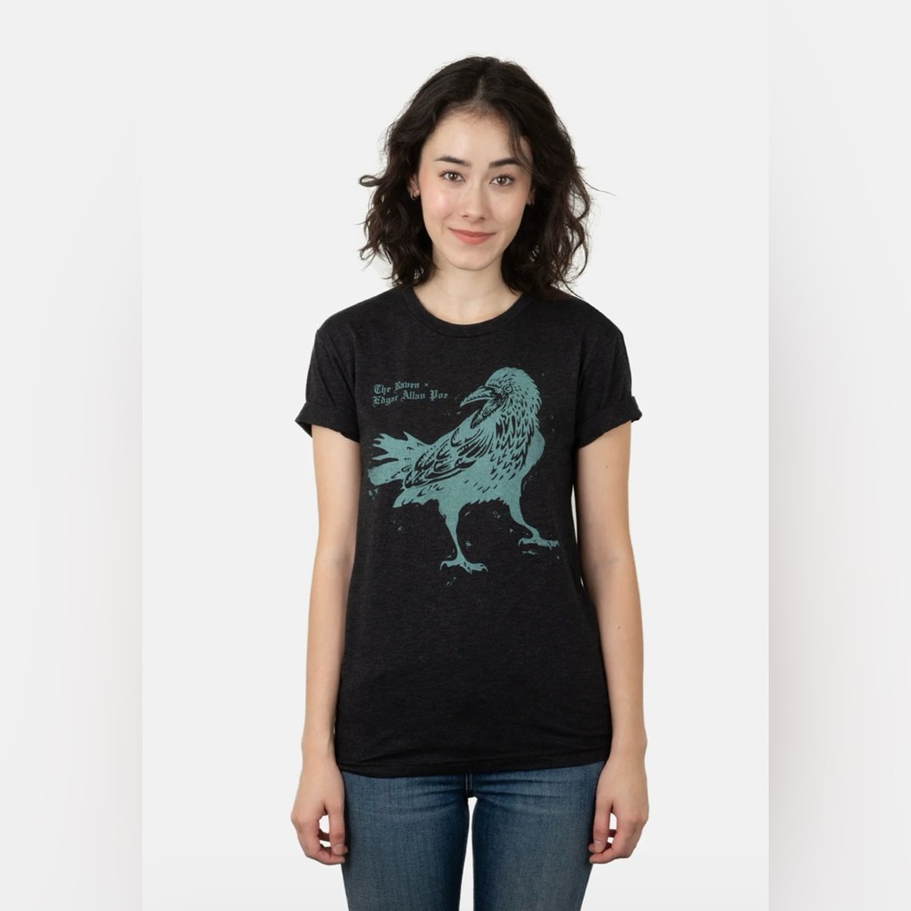 Out Of Print The Raven Gray T-Shirt with Edgar Allan Poe Raven Print Size Small - Picture 12 of 12